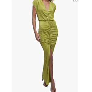 Good American ALWAYS FITS PLISSÉ MAXI DRESS IN CHARTRUSSE001 Women’s Size 1/2